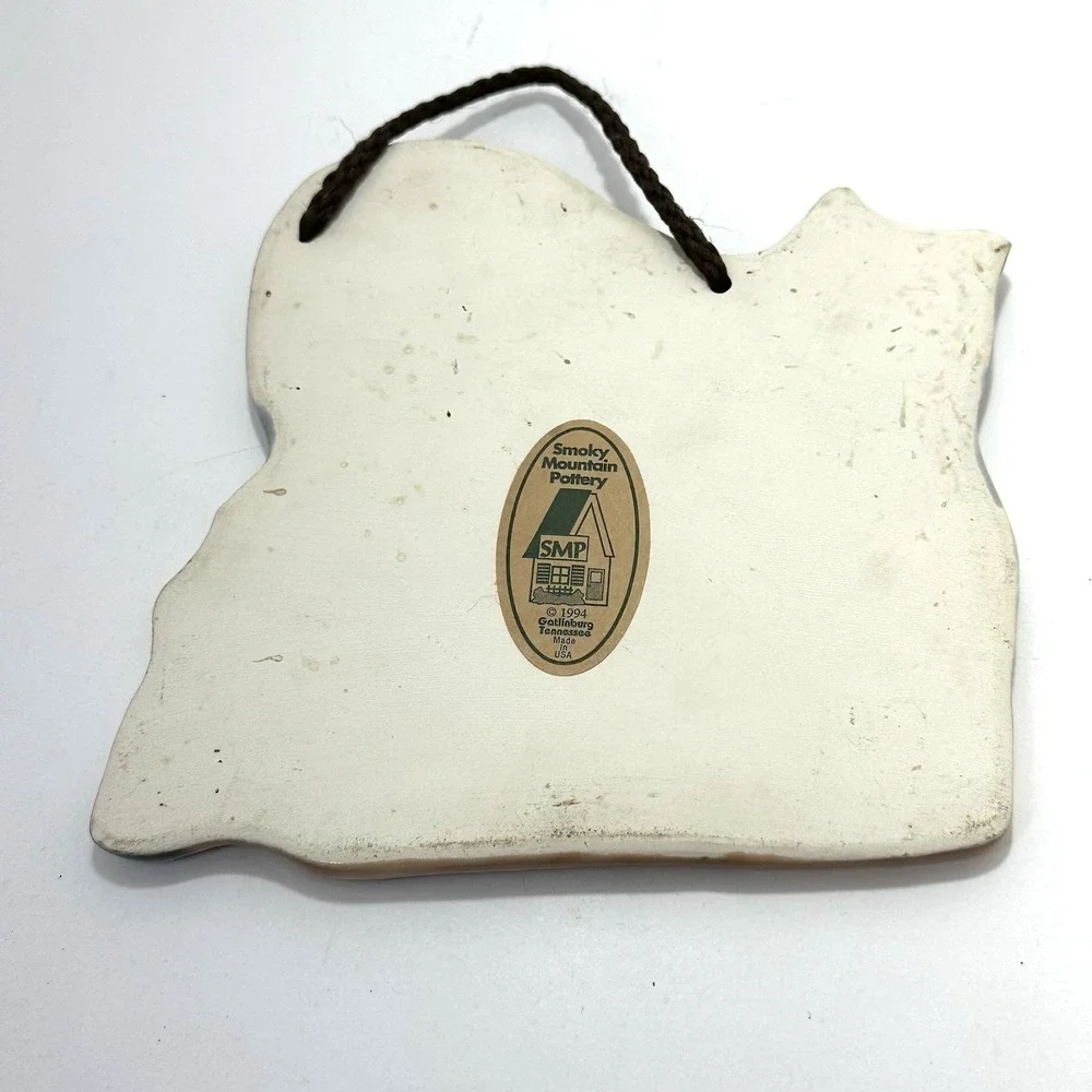 VTG 1994 Smoky Mountain Pottery Cat Wall Plaque 